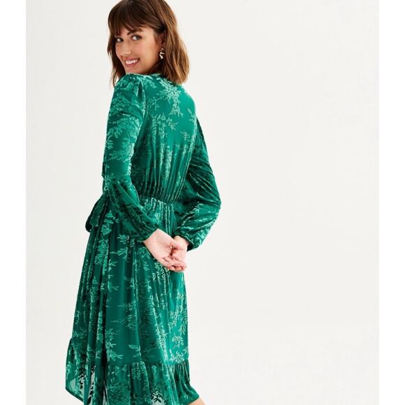 Draper James RSVP Burned Velvet Emerald Green Midi Wrap around Dress Size XL - Picture 2 of 14
